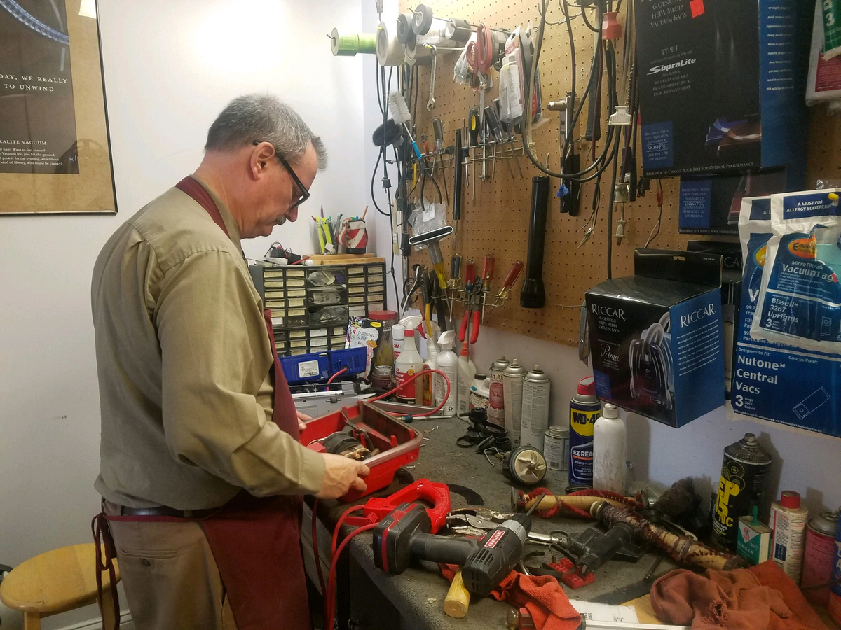 Why I must get my vacuum serviced? Acevacuums